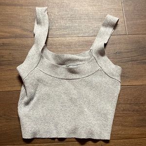 grey cropped tank top